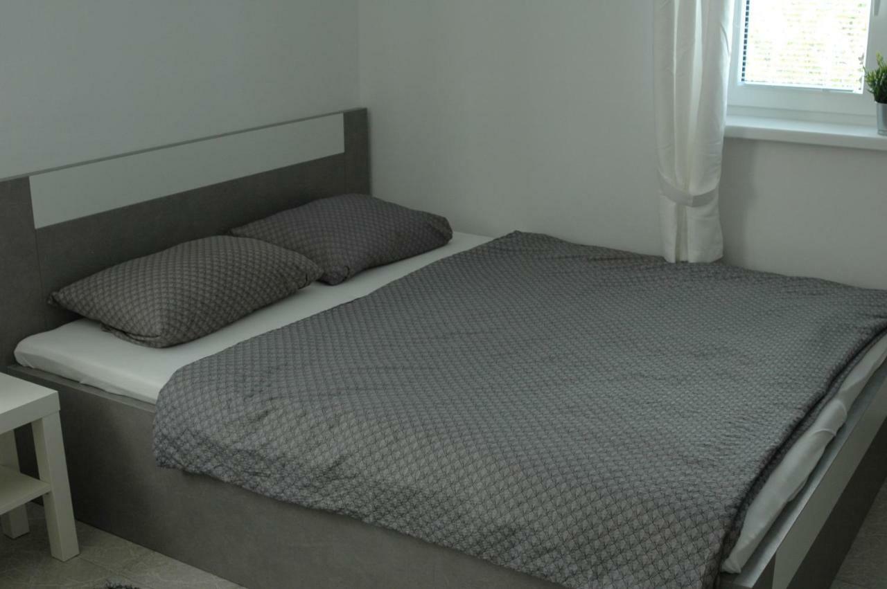 Апартаменты Apartman Timea Дунайска-Стреда Экстерьер фото