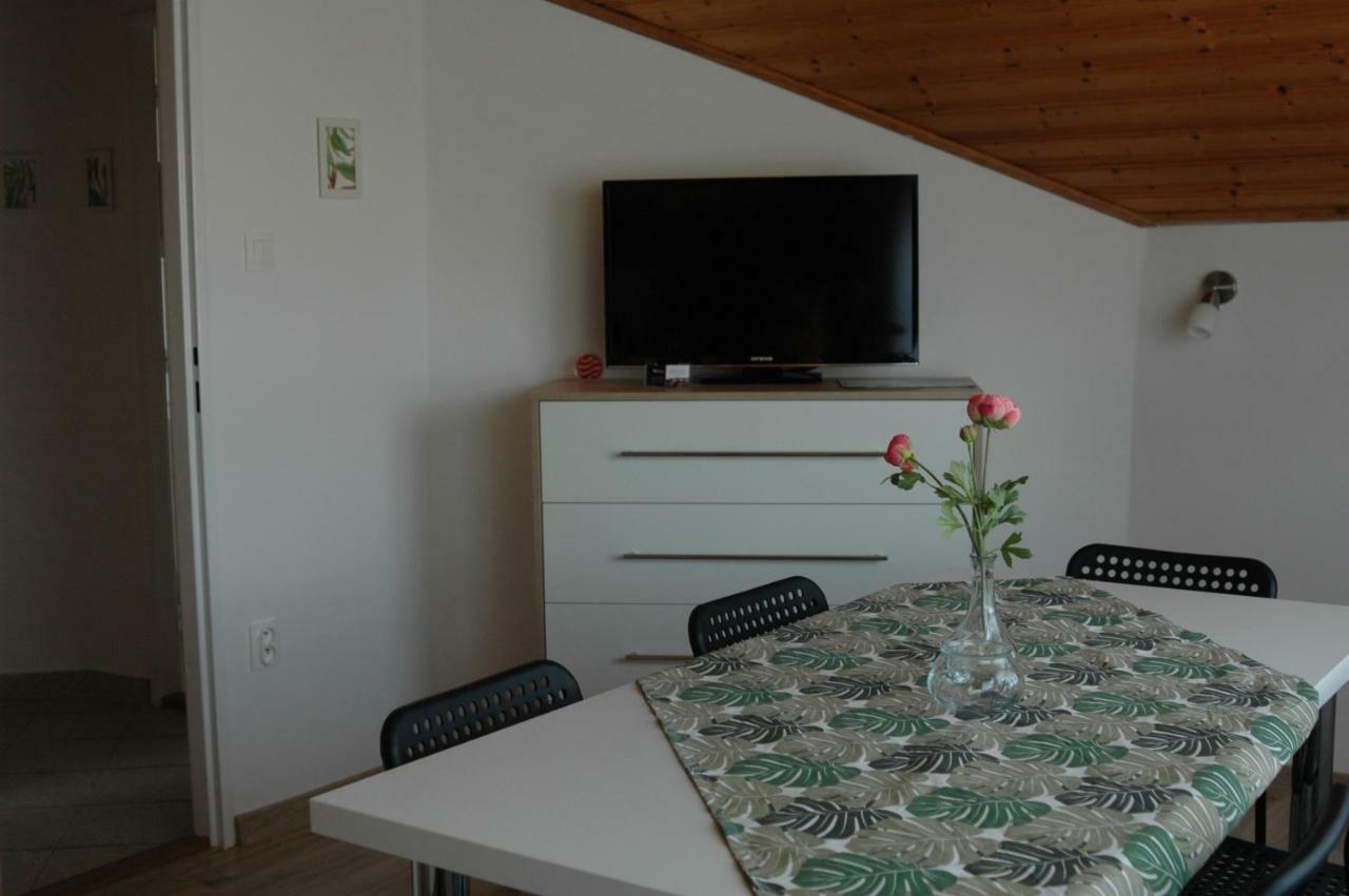 Апартаменты Apartman Timea Дунайска-Стреда Экстерьер фото